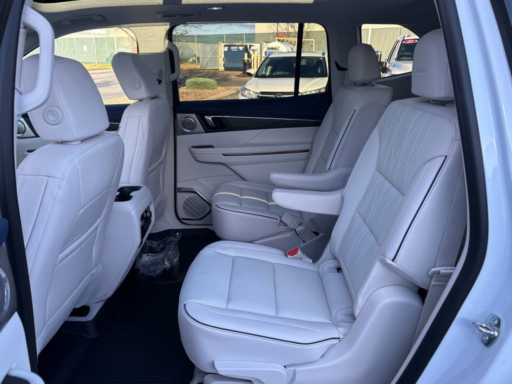 New 2026 Buick Enclave Avenir w/ Super Cruise Package image 38