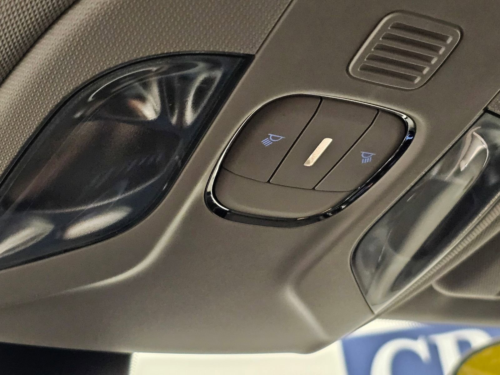 Used 2019 Jeep Compass Limited image 27