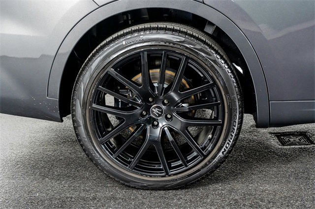 Used 2022 Maserati Levante Modena image 9