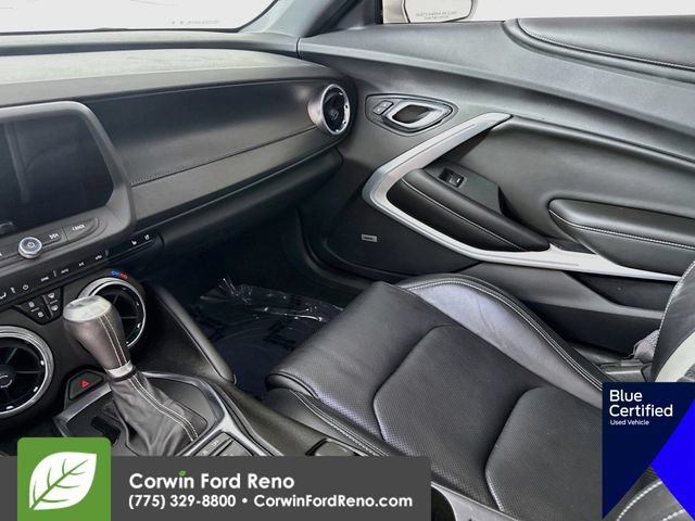 Used 2017 Chevrolet Camaro LT RWD image 29