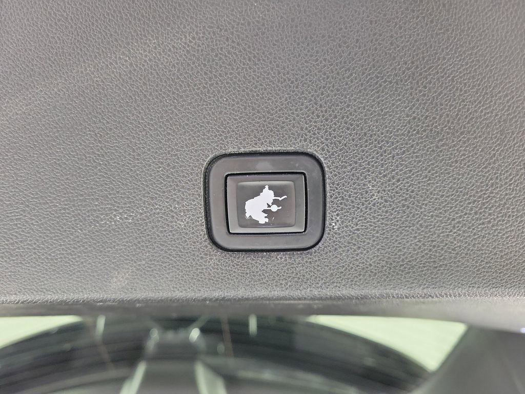 Used 2020 Cadillac XT6 Premium Luxury image 9