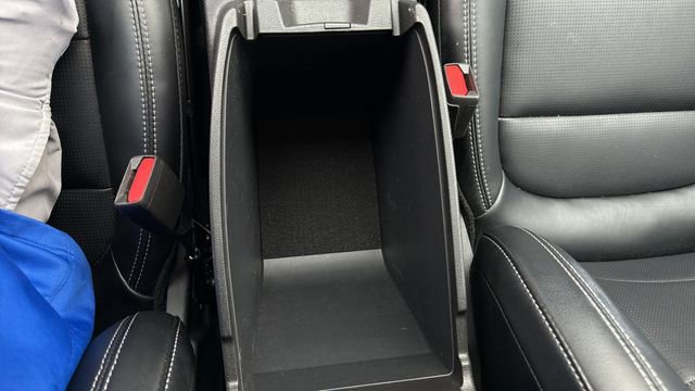 Used 2025 Ford Escape Platinum AWD/4WD image 30