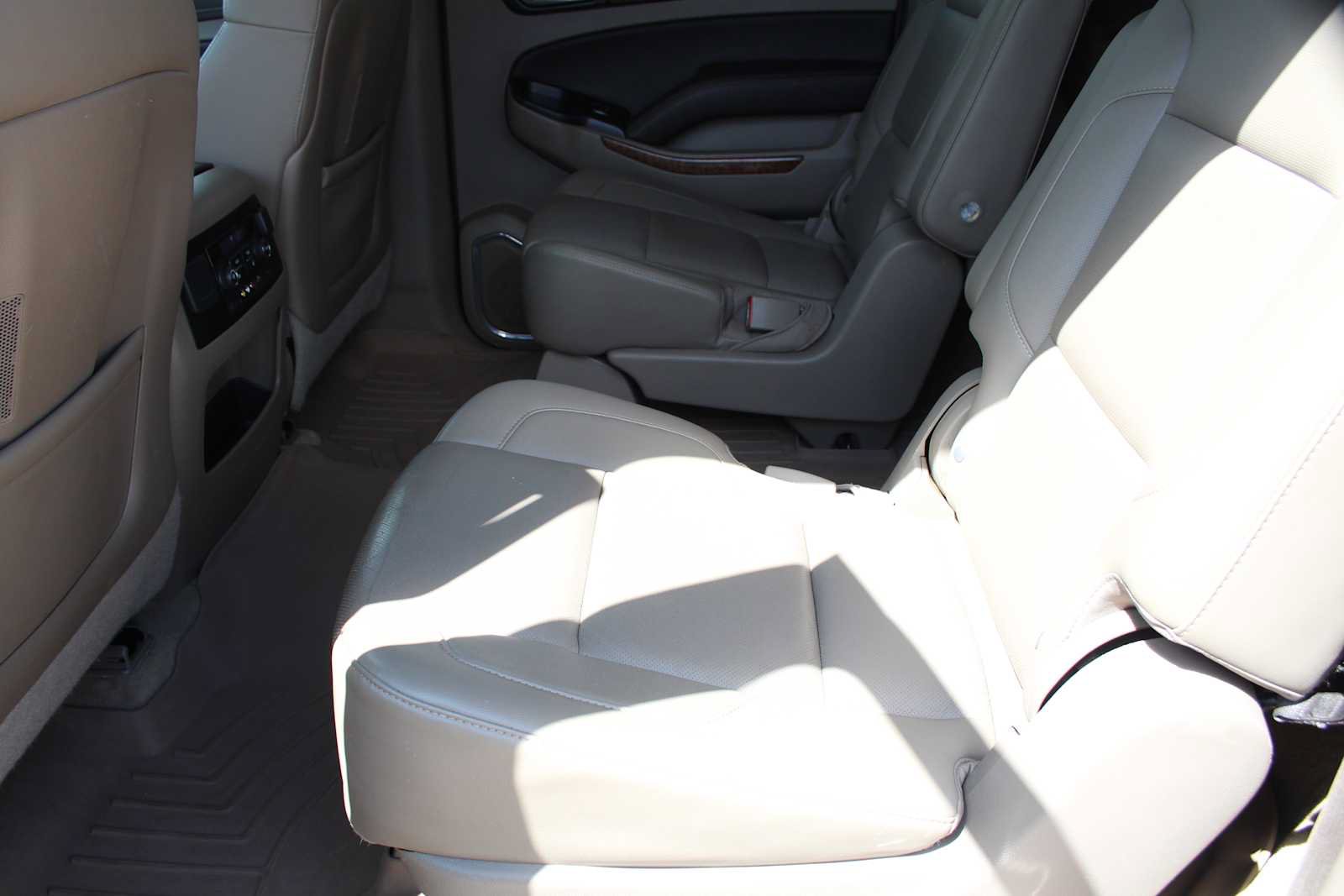 Used 2015 Chevrolet Suburban LTZ AWD/4WD image 24