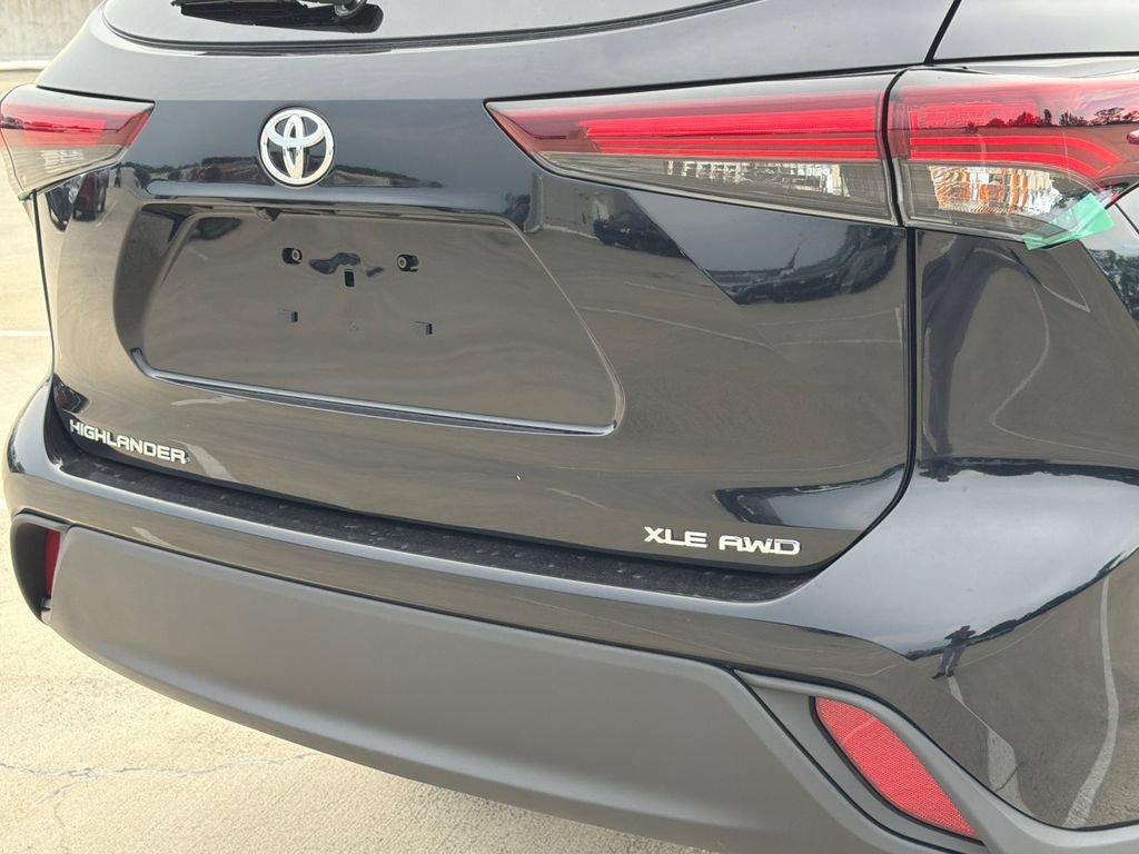 New 2026 Toyota Highlander XLE AWD/4WD image 5