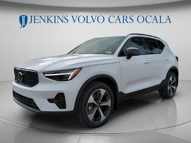 New 2026 Volvo XC40 B5 Plus w/ Protection Package Premier AWD/4WD image 8