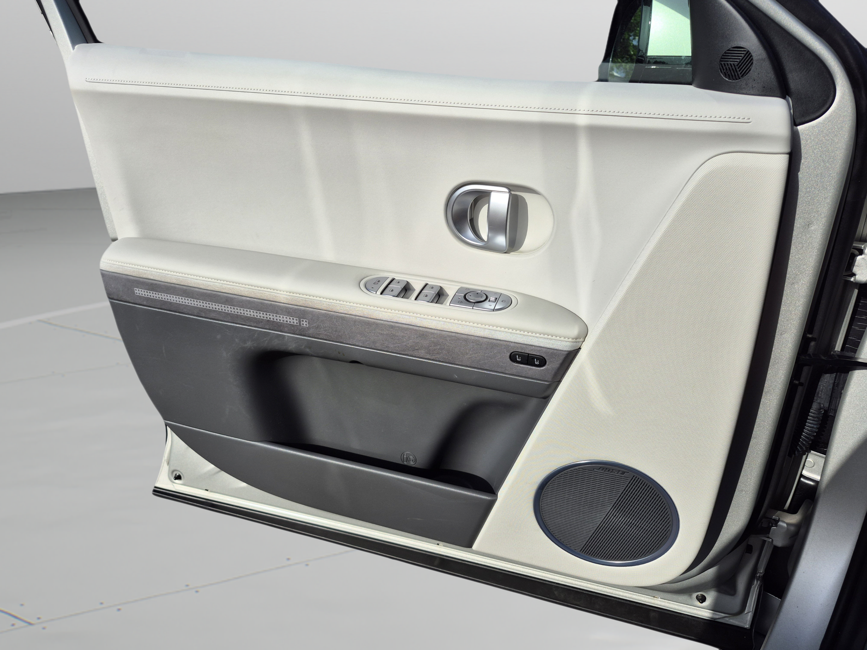 Certified 2024 Hyundai Ioniq 5 Limited RWD image 23