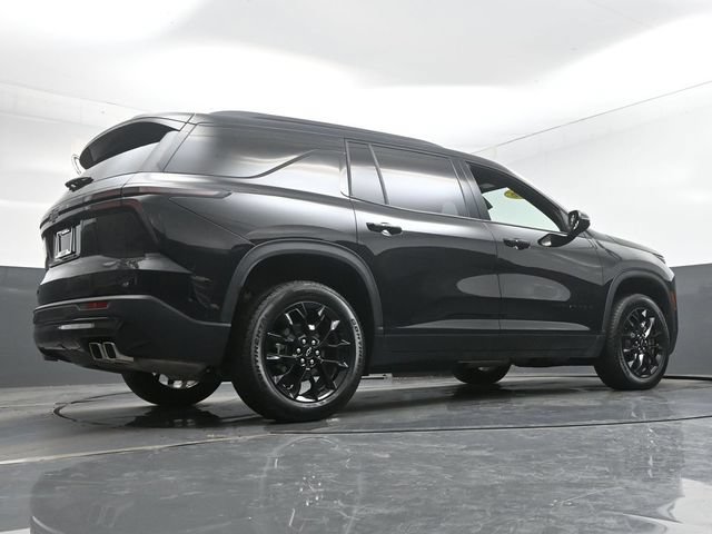 Used 2026 Chevrolet Traverse LT w/ Midnight/Sport Edition FWD image 39