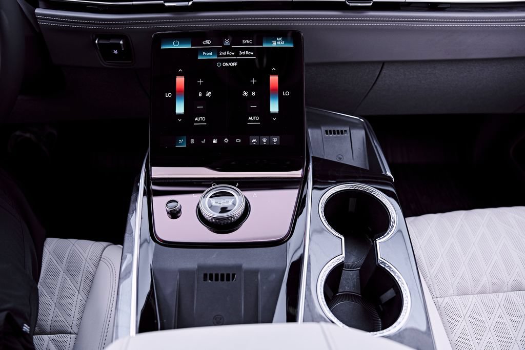 Used 2026 Cadillac Escalade IQ Sport 1 w/ LPO, Etrunk Organizer Package AWD/4WD image 81
