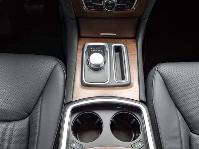 Used 2018 Chrysler 300 C w/ Sun, Sound & Nav Package RWD image 25
