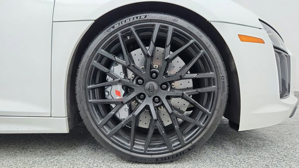 Used 2017 Audi R8 V10 plus AWD/4WD image 14