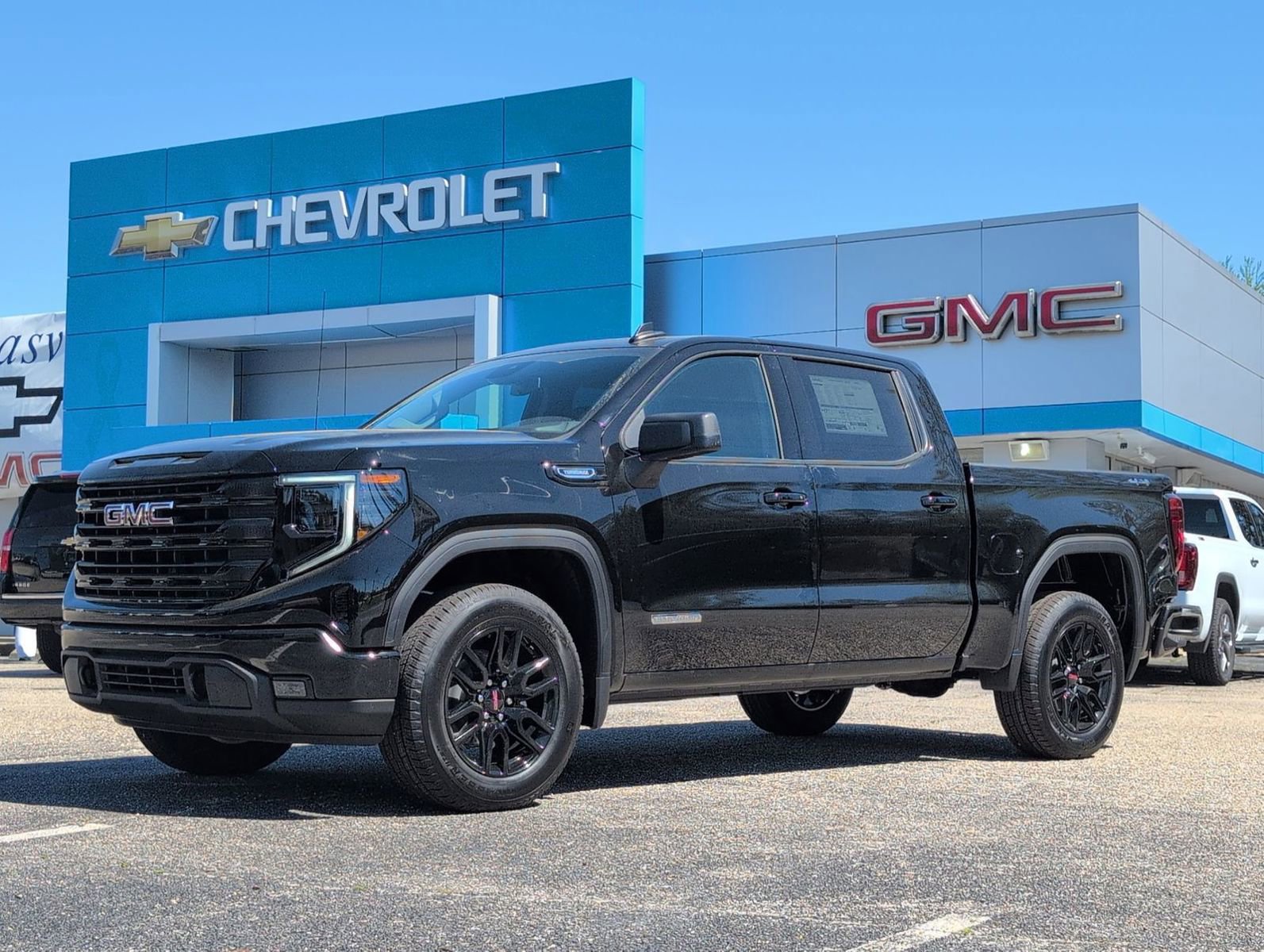 New 2026 GMC Sierra 1500 Elevation image 1