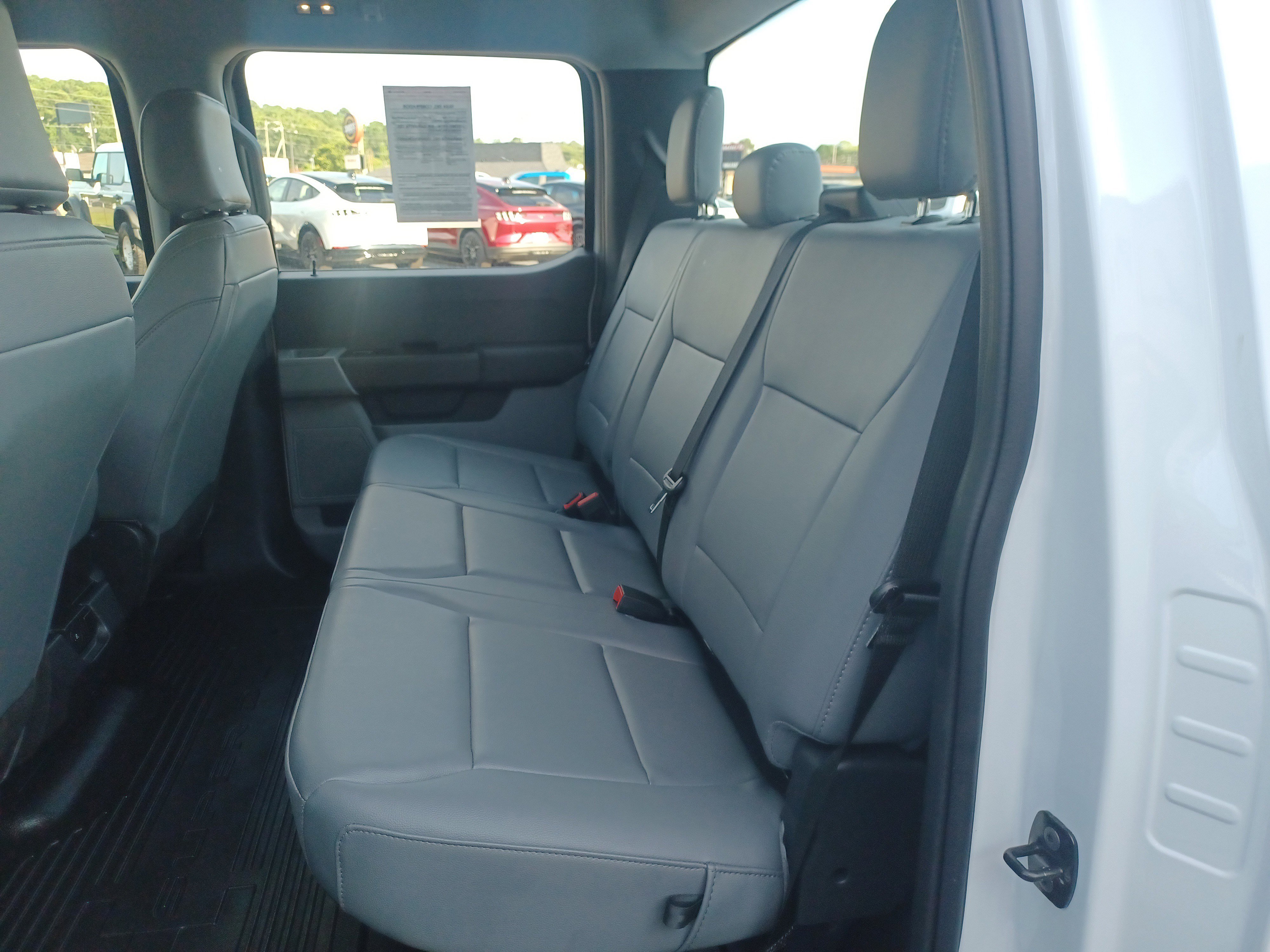 Used 2025 Ford F250 XL w/ XL Chrome Package image 18