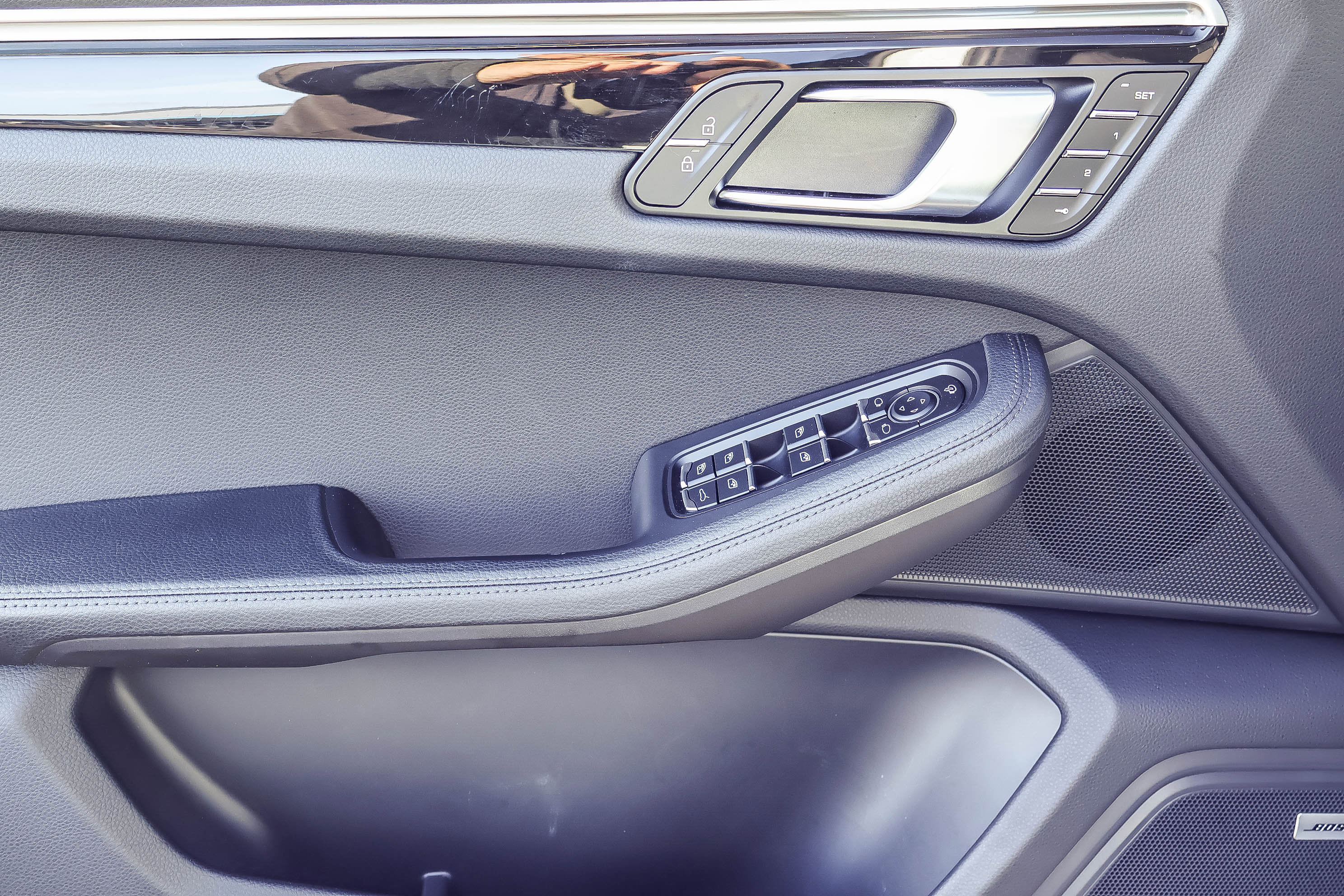 Used 2023 Porsche Macan image 11