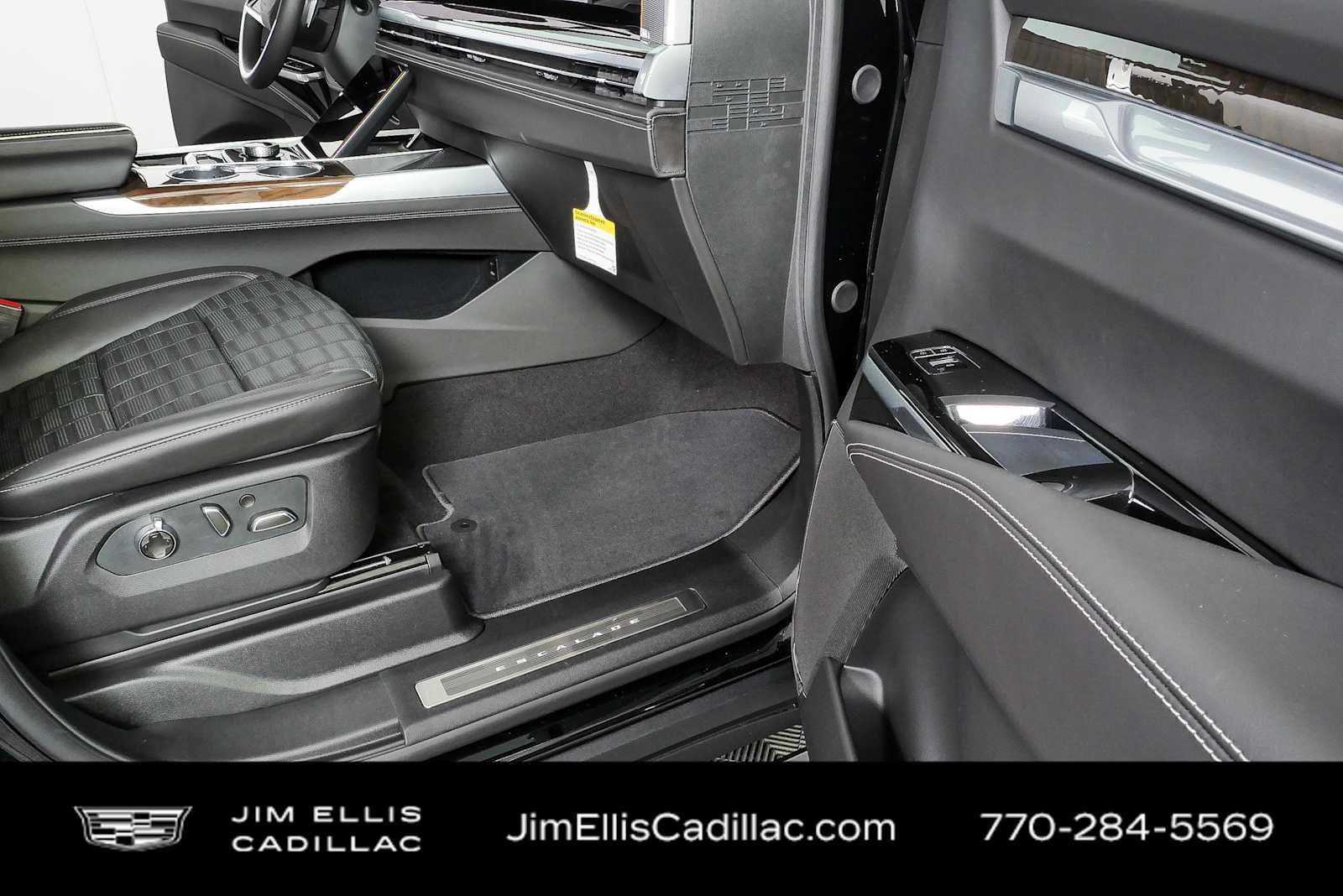 New 2026 Cadillac Escalade ESV Platinum Sport w/ LPO, ONYX Package AWD/4WD image 27