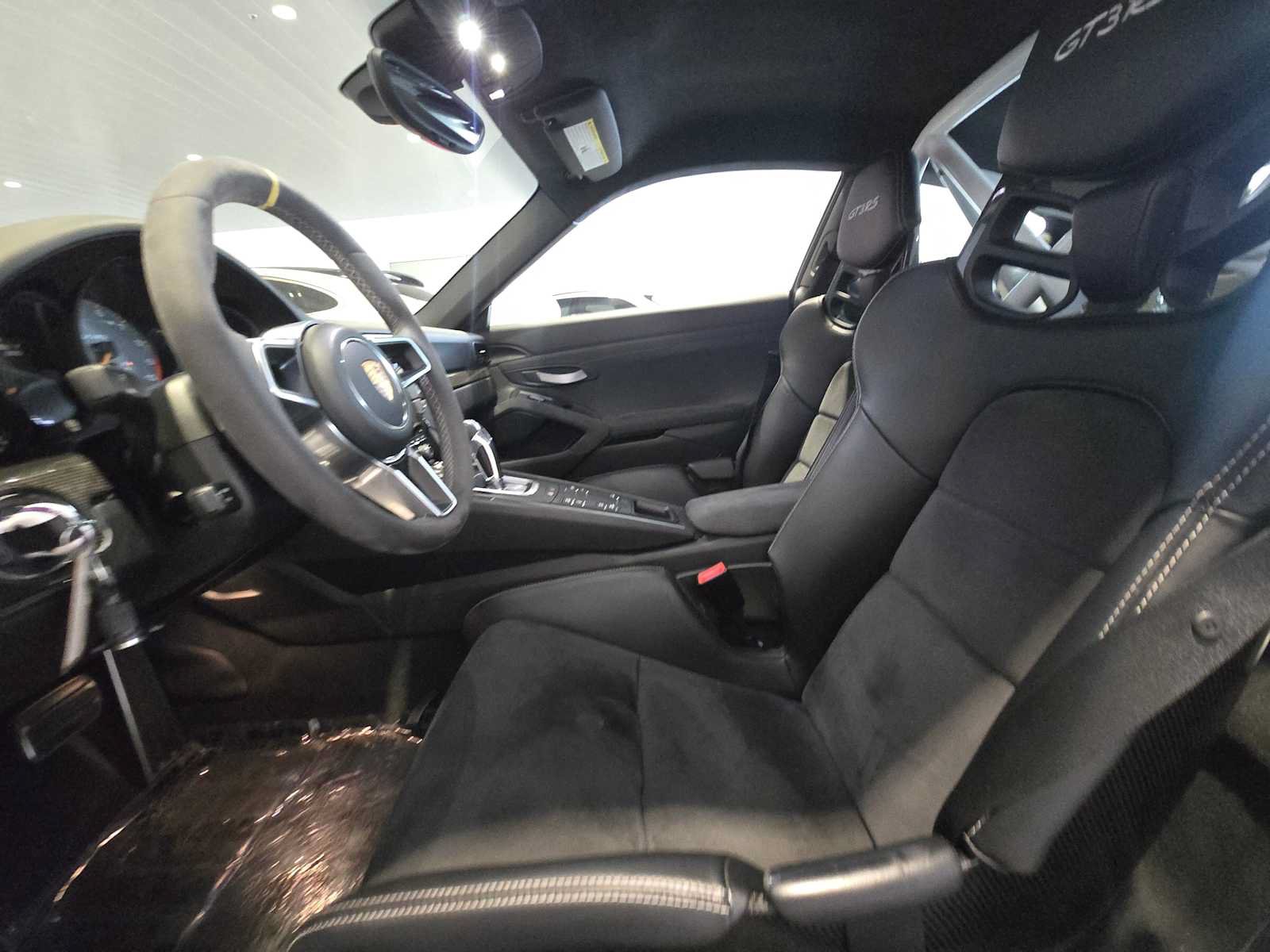 Used 2016 Porsche 911 GT3 RS RWD image 16