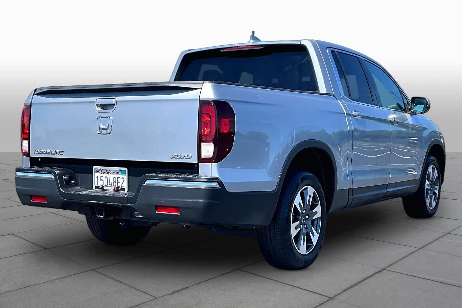Used 2017 Honda Ridgeline RTL image 12