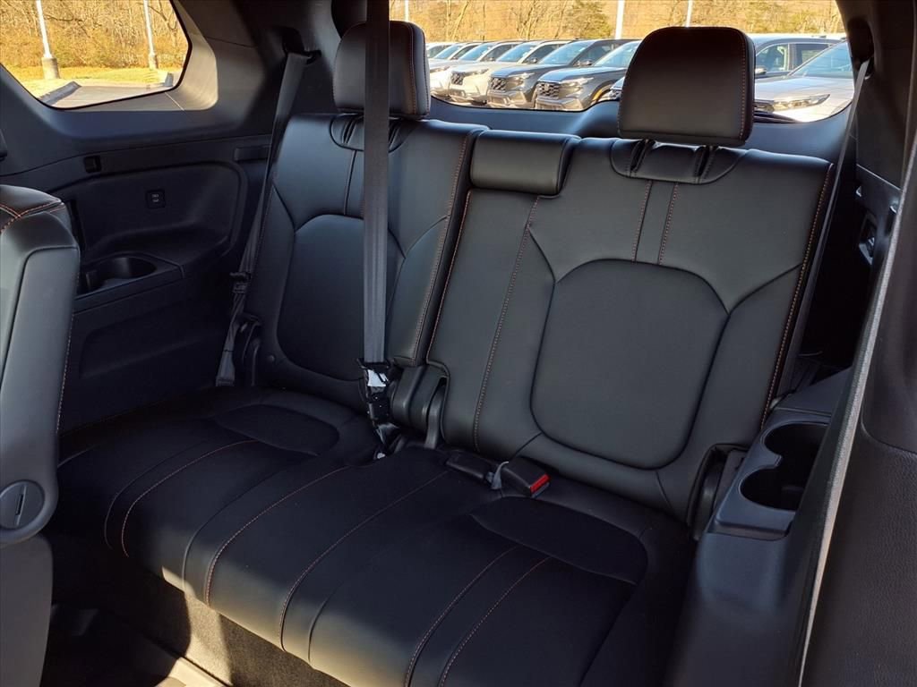 Certified 2025 Honda Pilot TrailSport image 10