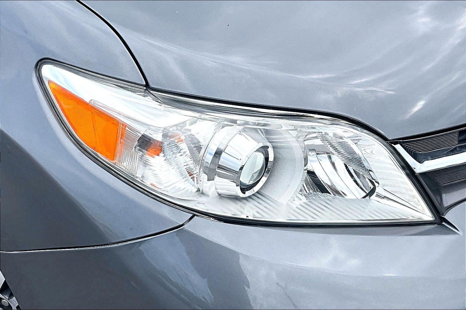 Used 2018 Toyota Sienna XLE w/ XLE Navigation Package FWD image 28