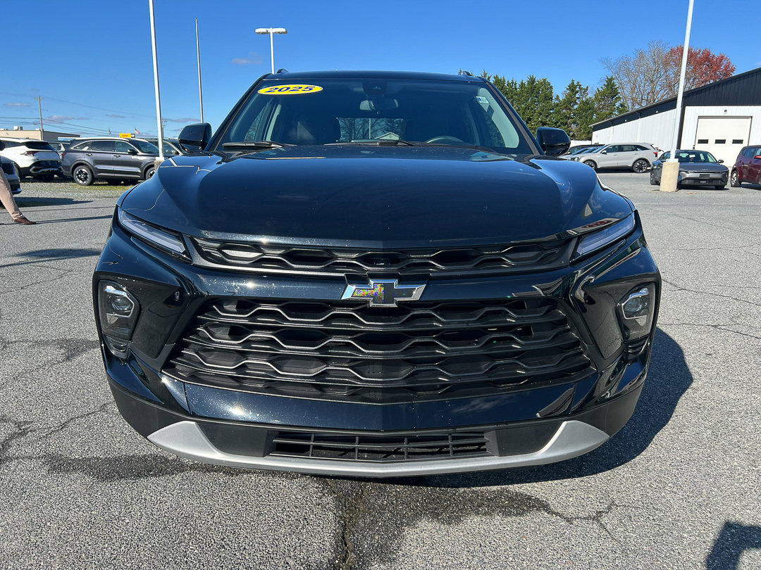 Used 2025 Chevrolet Blazer LT w/ Midnight/Sport Edition image 10