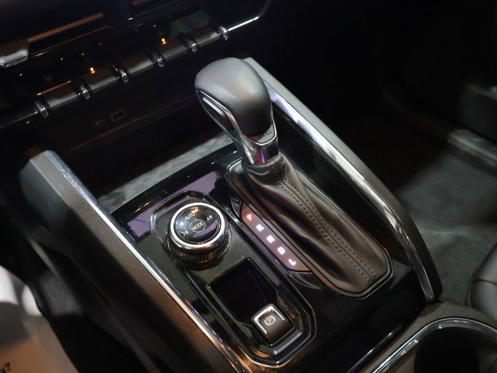 Used 2023 GMC Canyon Elevation w/ Elevation Premium Package image 28