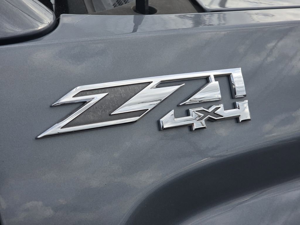 Used 2015 GMC Sierra 1500 SLT w/ SLT Crew Cab Value Package image 8