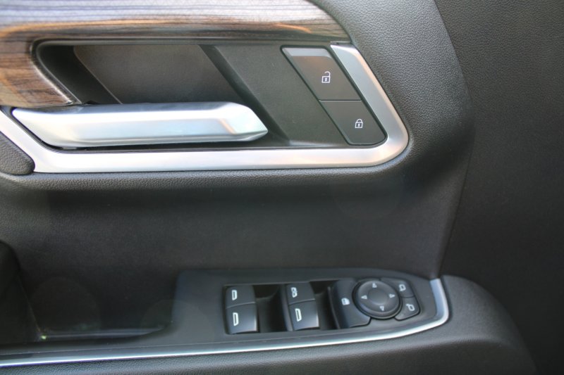 Used 2022 Chevrolet Silverado 1500 LT image 15