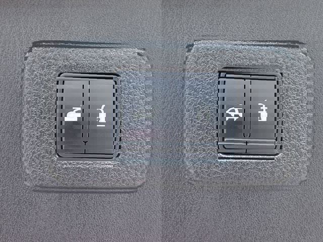 Used 2022 Nissan Armada SL image 32