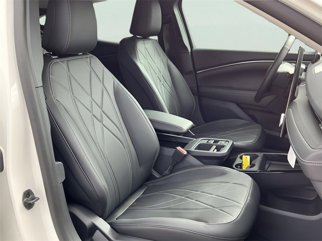 Used 2025 Ford Mustang Mach-E Select image 14