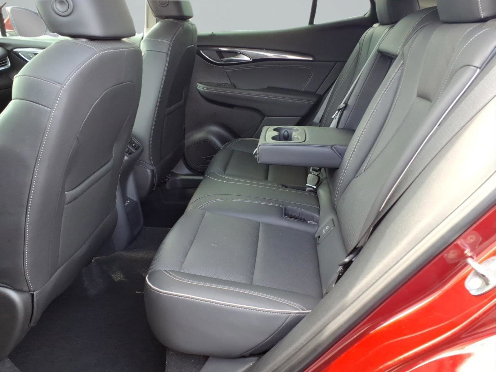 Used 2023 Buick Envision Essence image 24