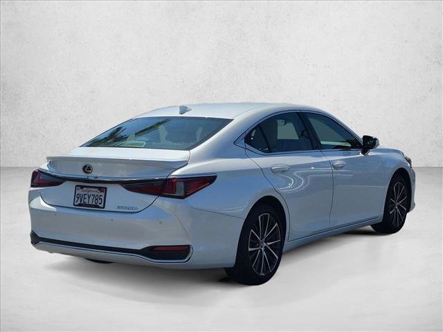 Used 2025 Lexus ES 300h w/ Premium Package FWD image 5
