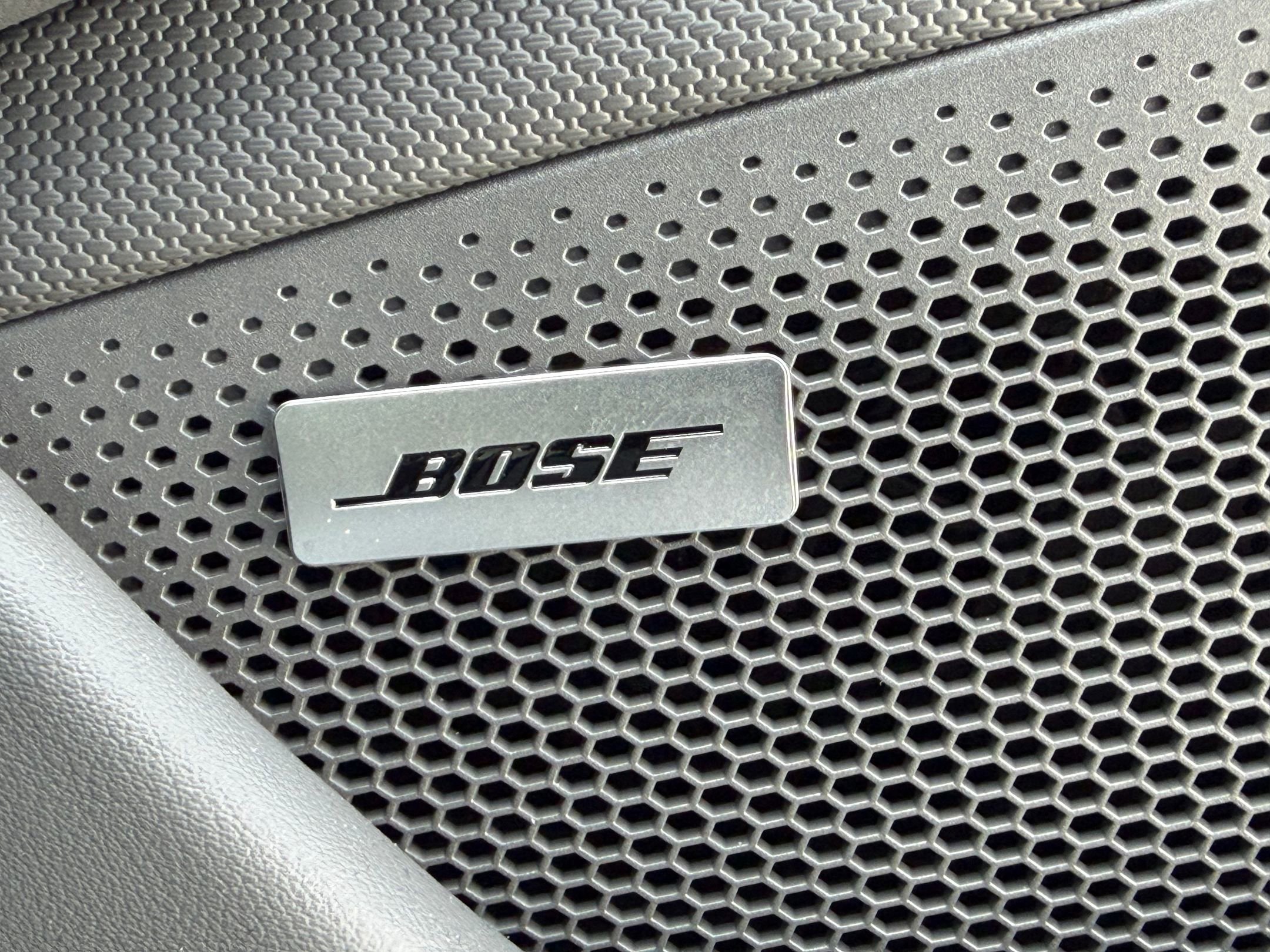 Certified 2025 Porsche Taycan 4S image 19