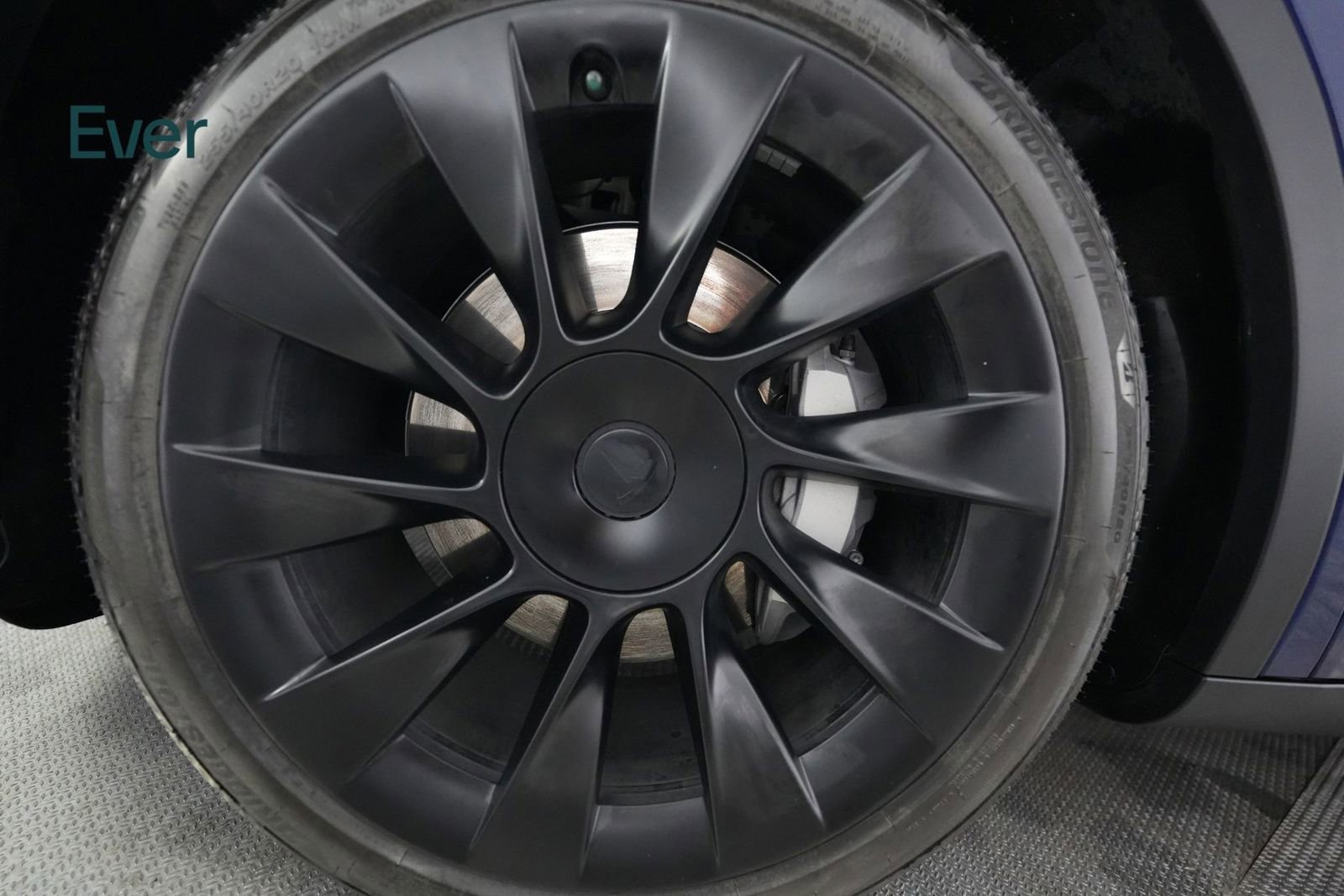 Used 2021 Tesla Model Y Long Range image 9