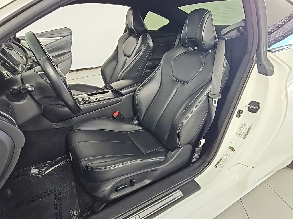 Used 2019 INFINITI Q60 3.0t w/ Cargo Package RWD image 22