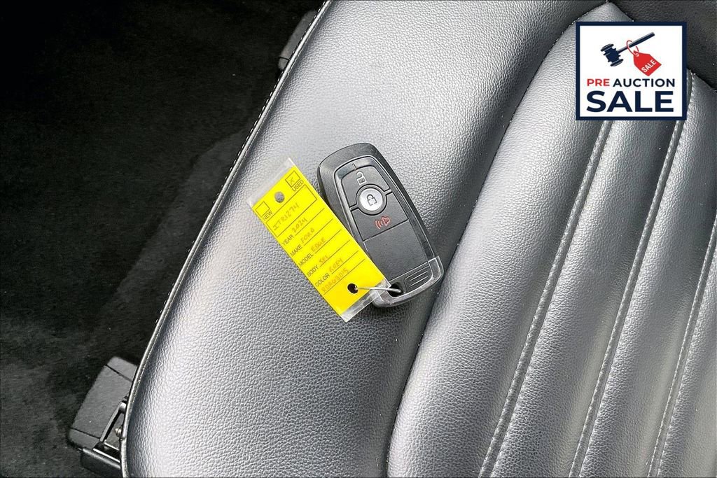 Used 2024 Ford Edge SEL AWD/4WD image 11