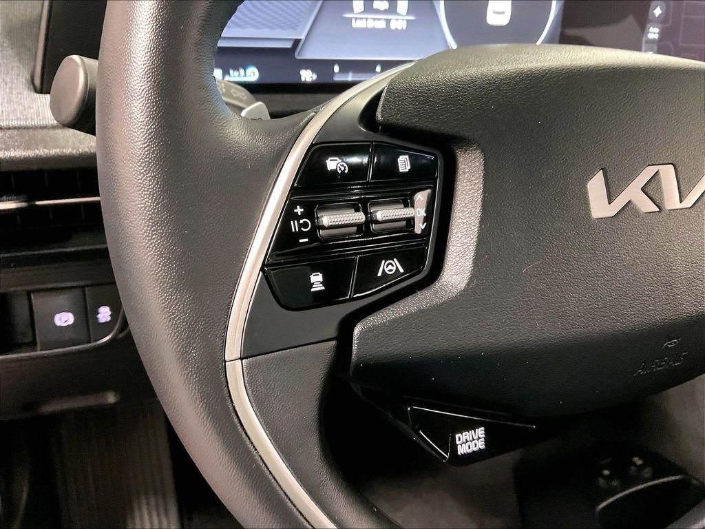 Used 2022 Kia EV6 Wind w/ Wind Technology Package AWD/4WD image 23