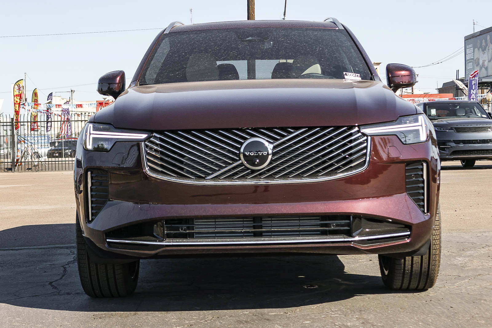 New 2026 Volvo XC90 T8 Ultra w/ Lounge Package AWD/4WD image 2
