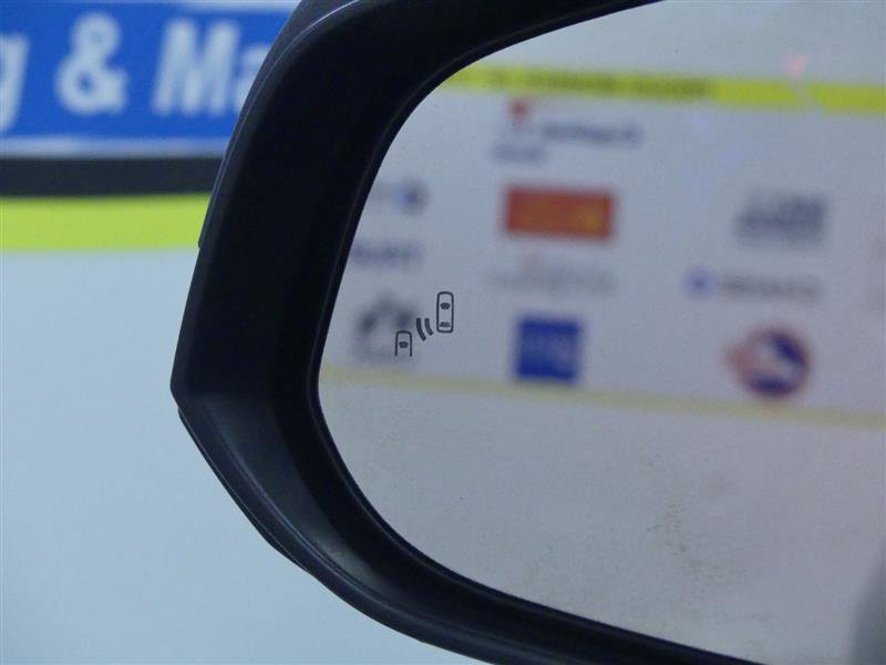 Used 2021 Toyota Highlander XLE image 26