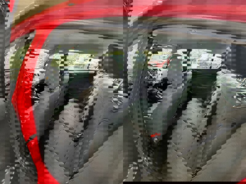 Used 2019 Chevrolet Cruze LT image 12