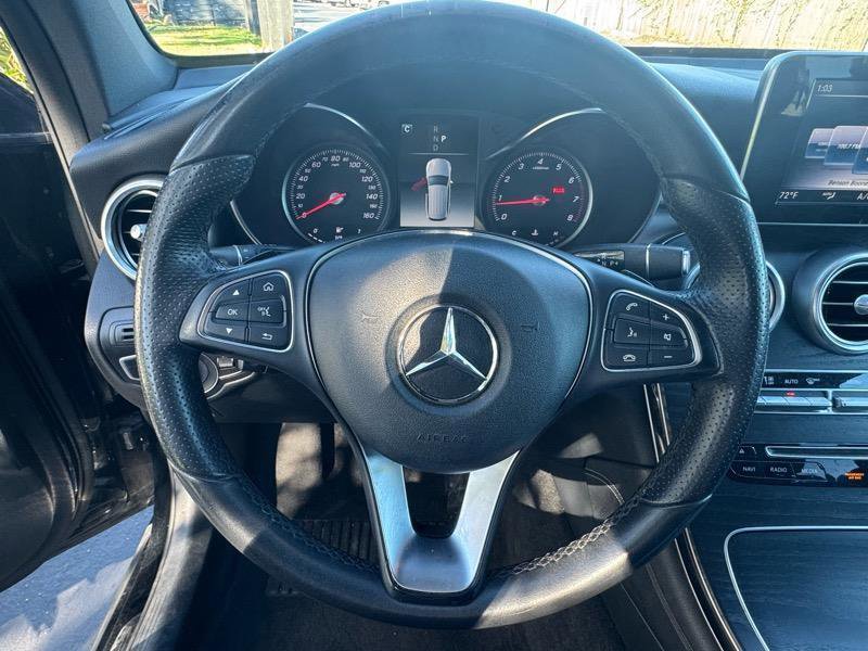Used 2018 Mercedes-Benz GLC 300 4MATIC image 14