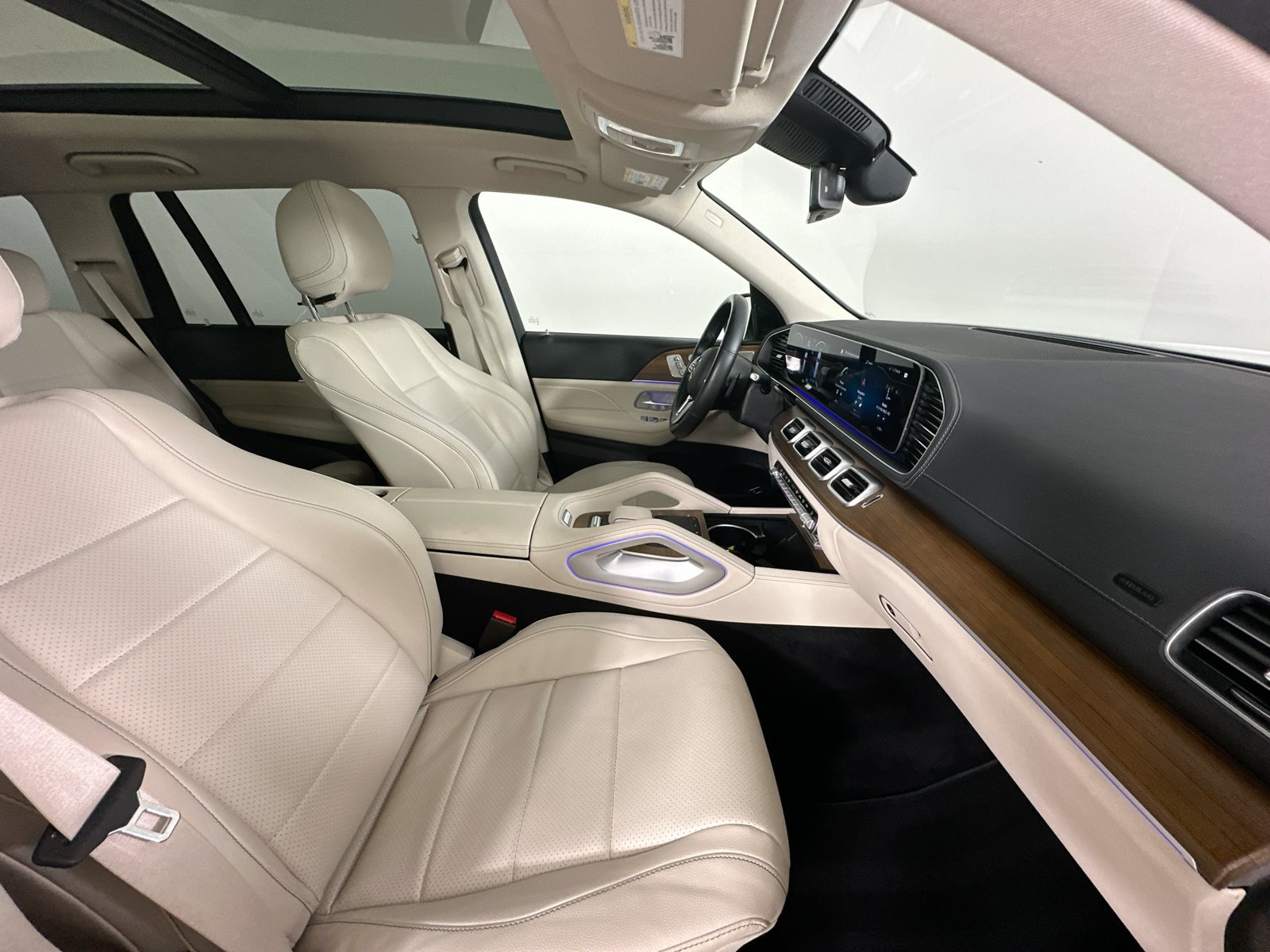 Used 2022 Mercedes-Benz GLS 450 4MATIC image 45