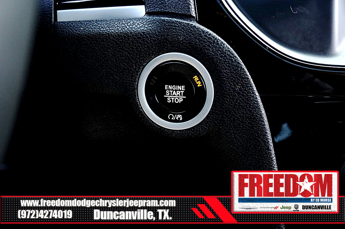 Used 2023 Chrysler 300 S RWD image 33
