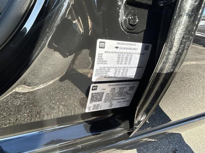 Used 2025 Chevrolet Silverado 1500 LT image 30