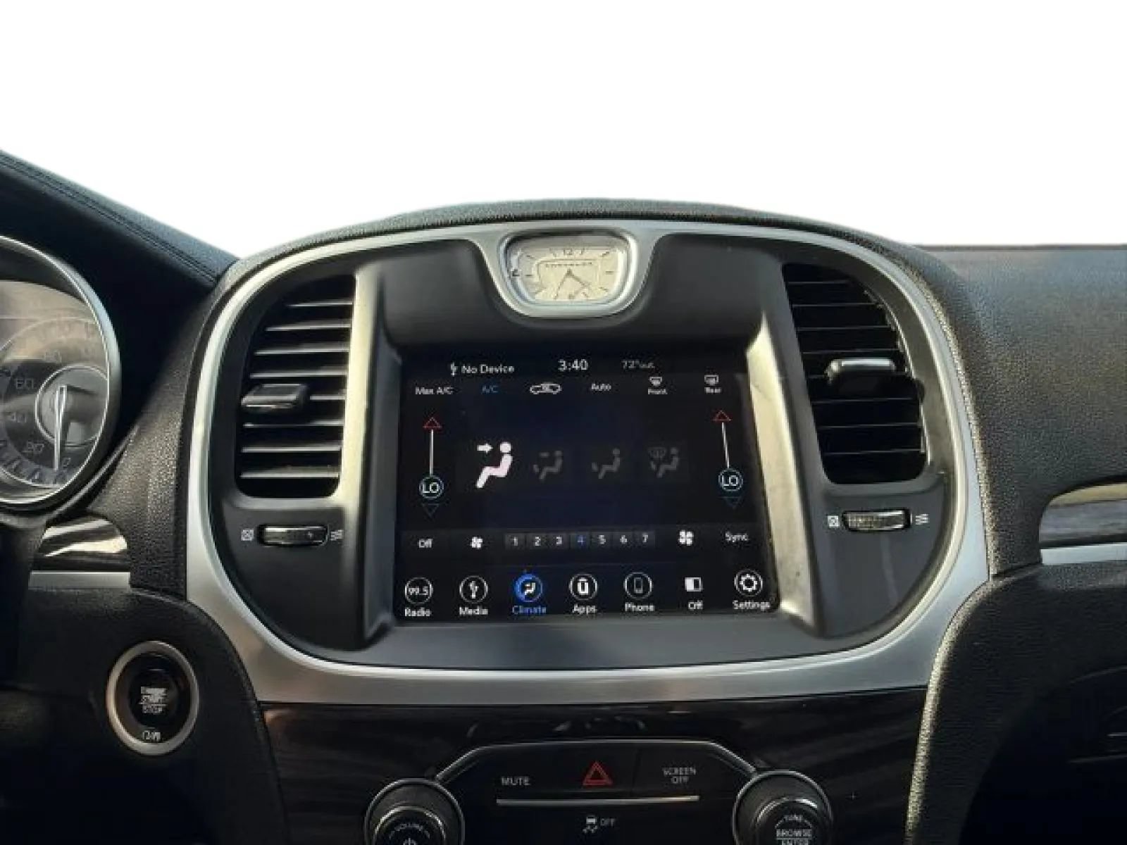 Used 2019 Chrysler 300 Touring RWD image 25