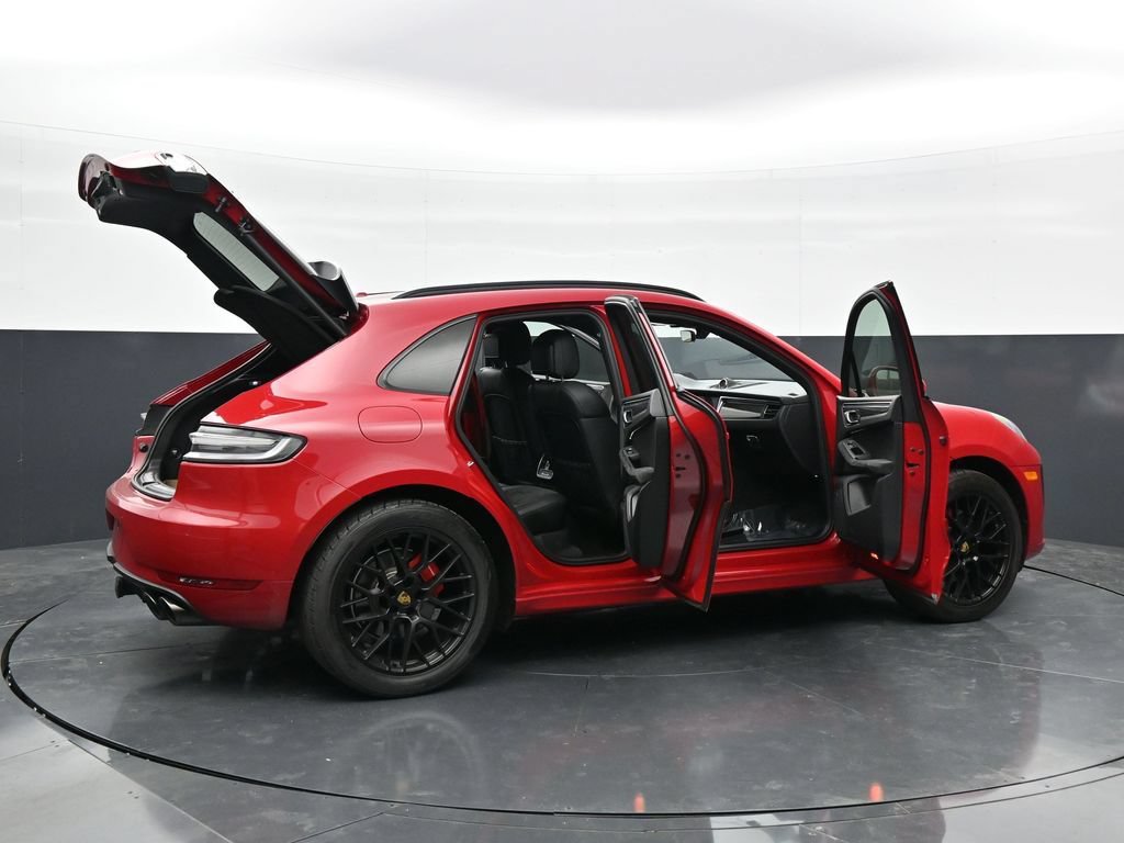 Used 2021 Porsche Macan GTS w/ Sport Chrono Package AWD/4WD image 51