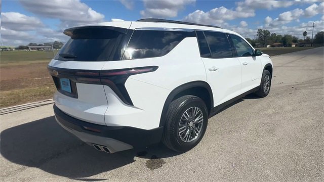 Certified 2025 Chevrolet Traverse LT image 8