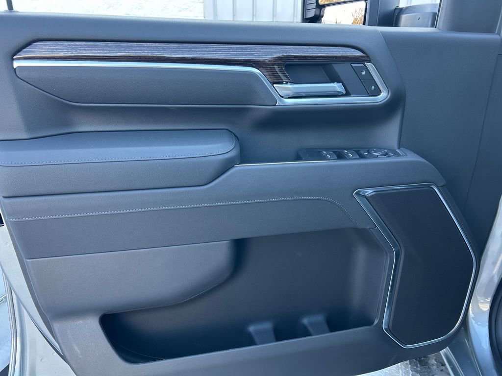 New 2026 GMC Sierra 3500 SLE w/ SLE Convenience Package image 11