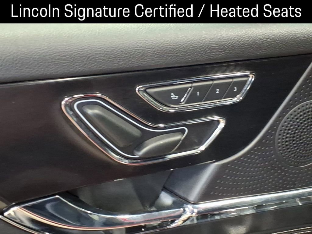 Certified 2023 Lincoln Corsair AWD image 11