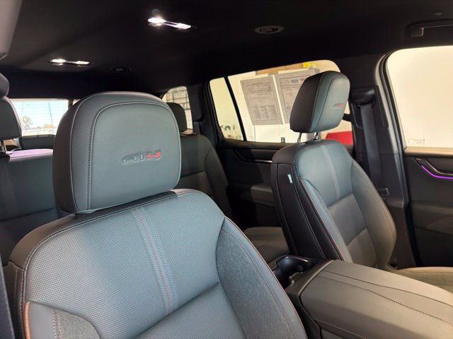 Used 2025 GMC Acadia AT4 w/ LPO, Floor Liner Package AWD/4WD image 41