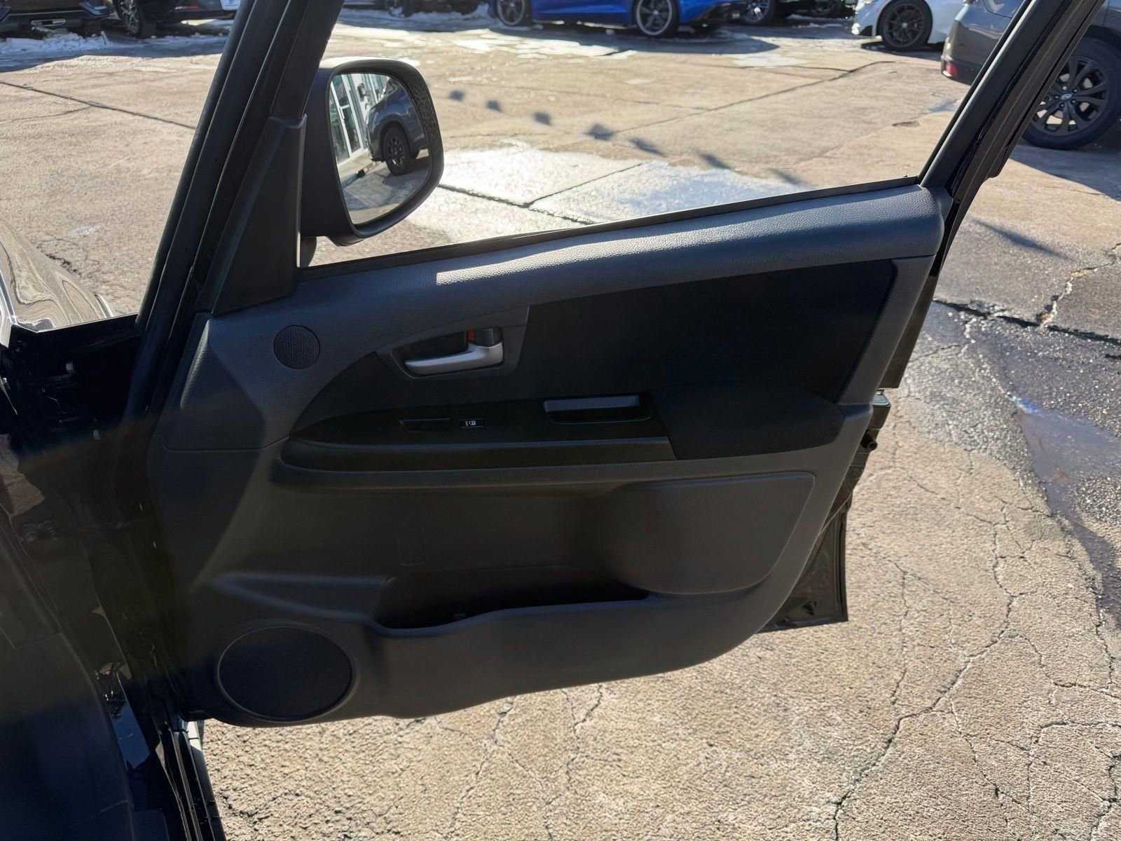 Used 2011 Suzuki SX4 AWD Hatchback image 15