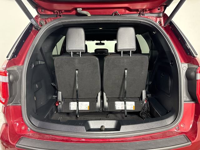 Certified 2019 Ford Explorer XLT w/ Equipment Group 202A image 33